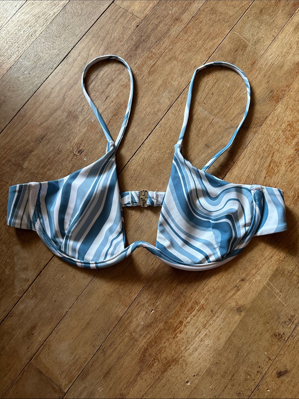 Women's Blue & White Striped Underwire Swim Top - Size M